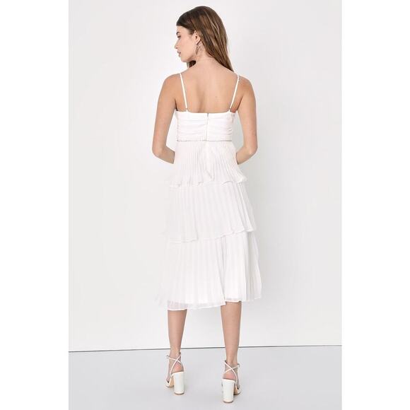 Lulu’s White Ruffles Dress NWT - Picture 3 of 12